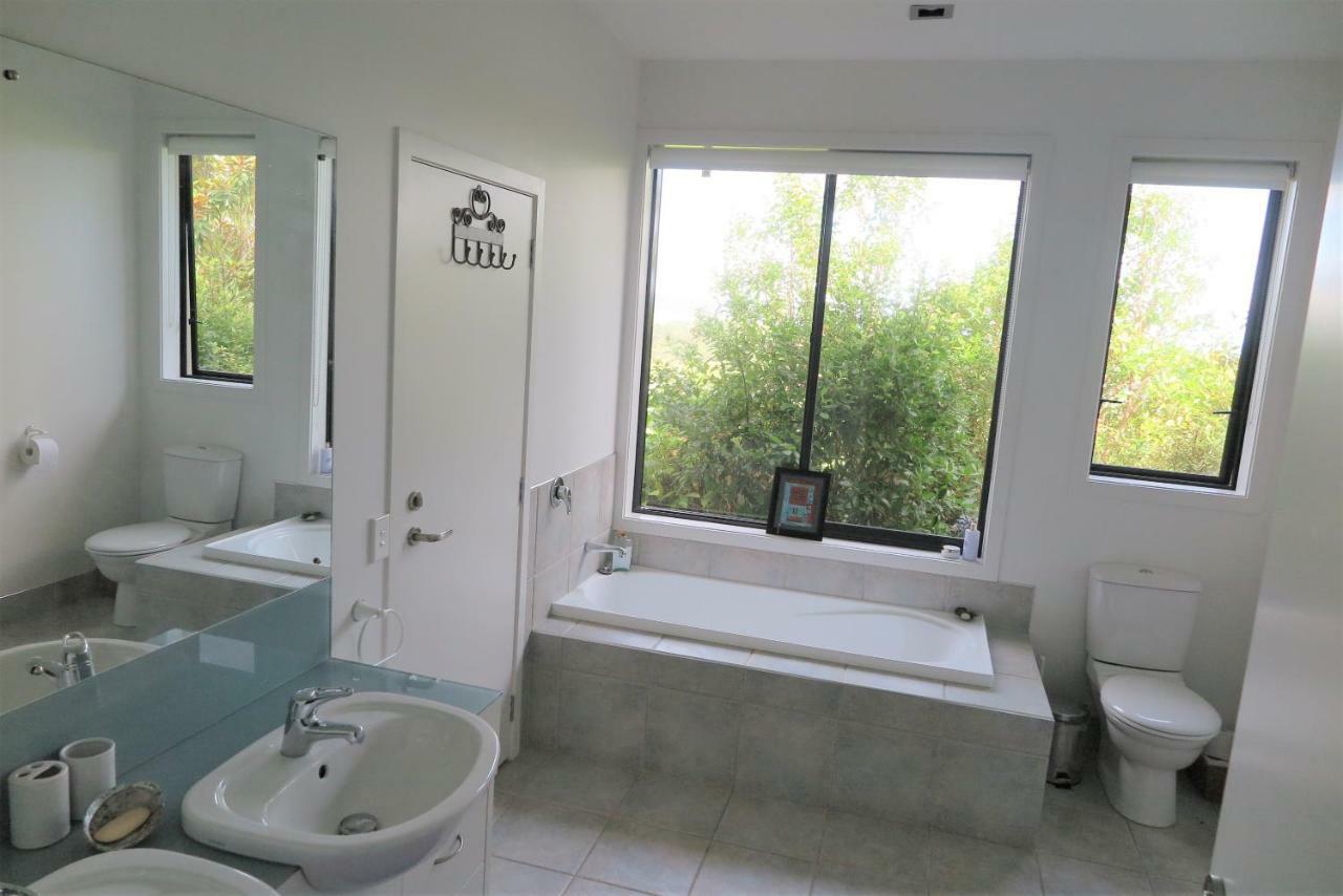 Kaka Lodge At Kotare House Tawharanui エクステリア 写真