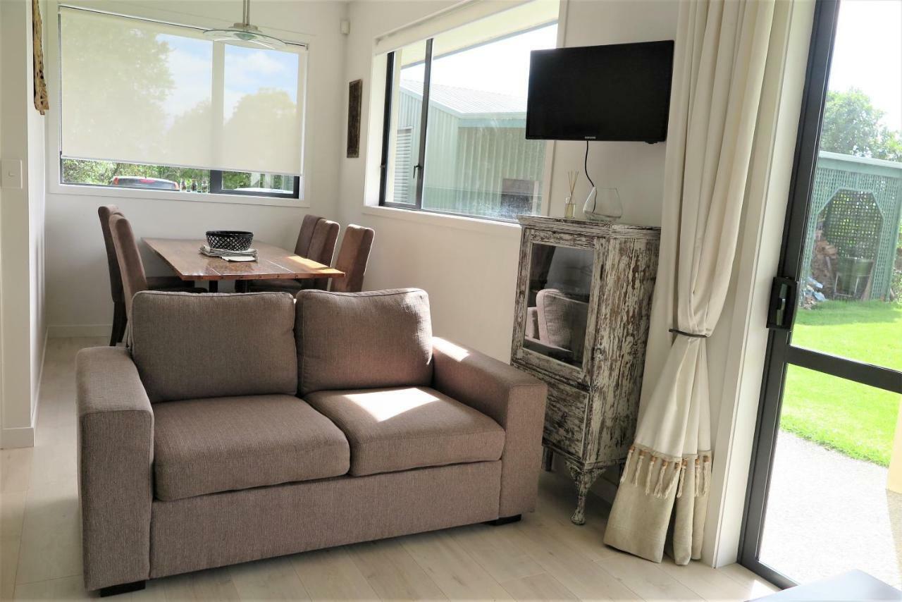 Kaka Lodge At Kotare House Tawharanui エクステリア 写真